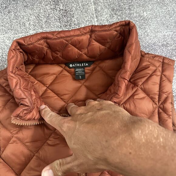 Women's Athleta Burnt Orange Insulated Quilted Light Puffer Zip Vest Jacket Sz L - Picture 3 of 4